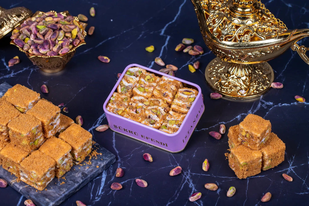 Sukru Efendi 1935 | Luxury Baklava Turkish Delight - Lotus Biscuit Covered with Lotus Cream and Pistachio