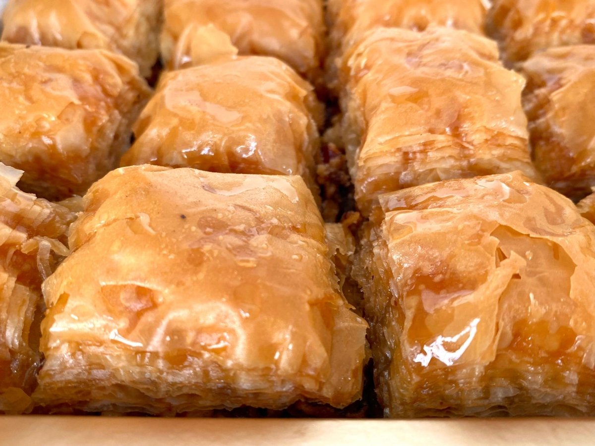 Sultanas | Handmade Walnut Baklava