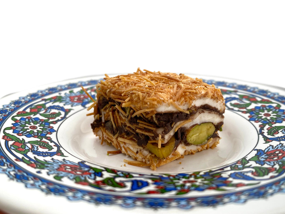 Sultanas | Turkish Baklava Delight with Kadayif