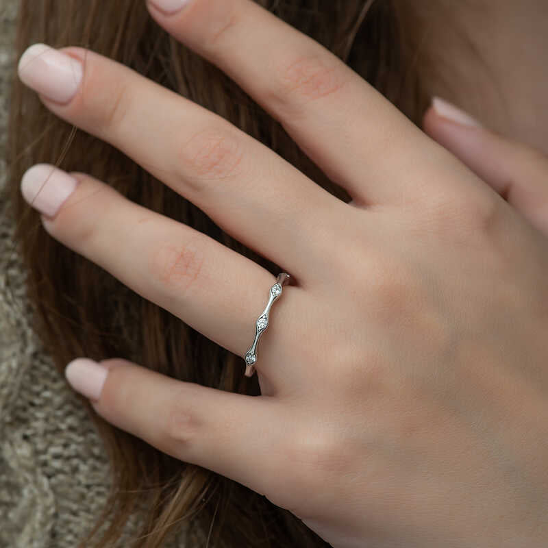 Ring - Sterling Silver Marquise-Set Zirconia Wavy Band