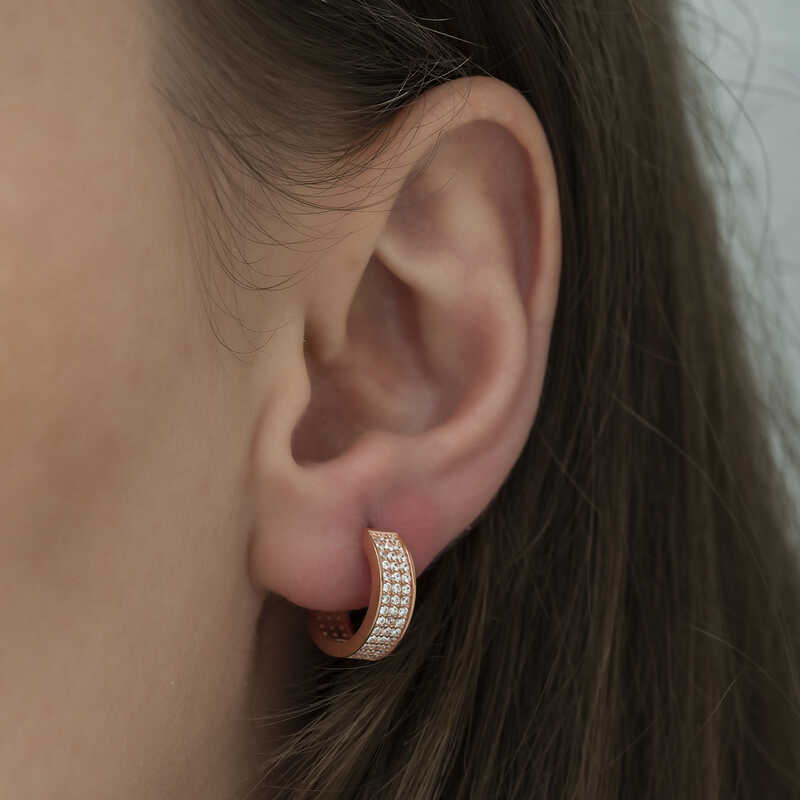 Boucles d'oreilles créoles pavées en argent sterling plaqué or rose