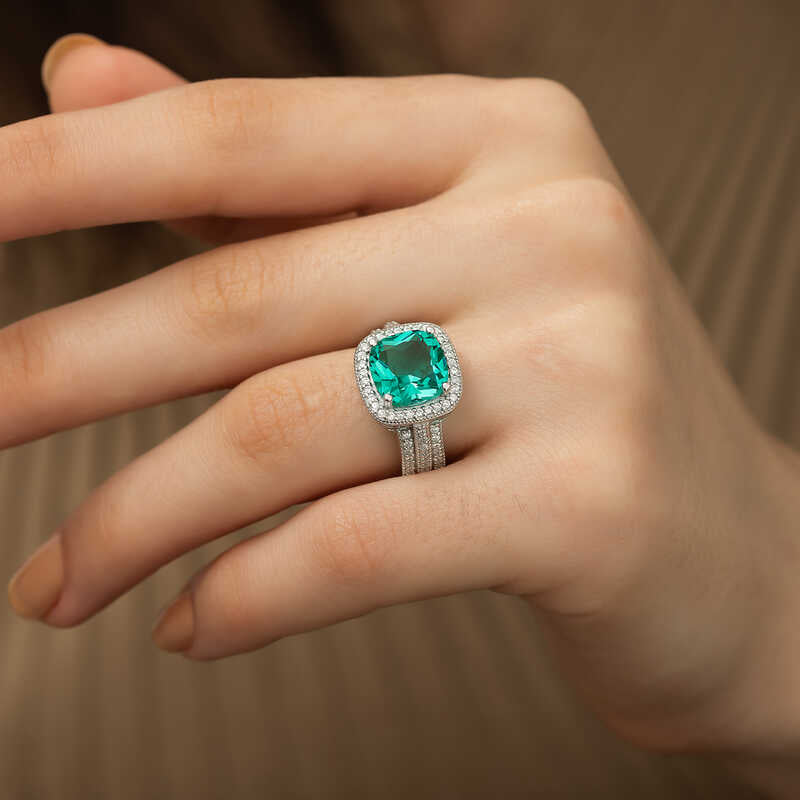 Sterling Silver - Emerald Green Zircon Halo Statement Ring