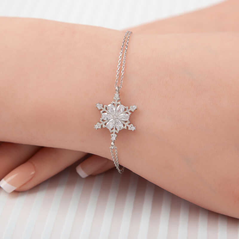 Bracelet - Sterling Silver Sparkling Snowflake Charm