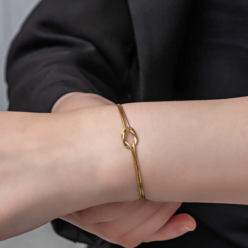 Bracelet - Gold-Plated Sterling Silver Love Knot Bangle