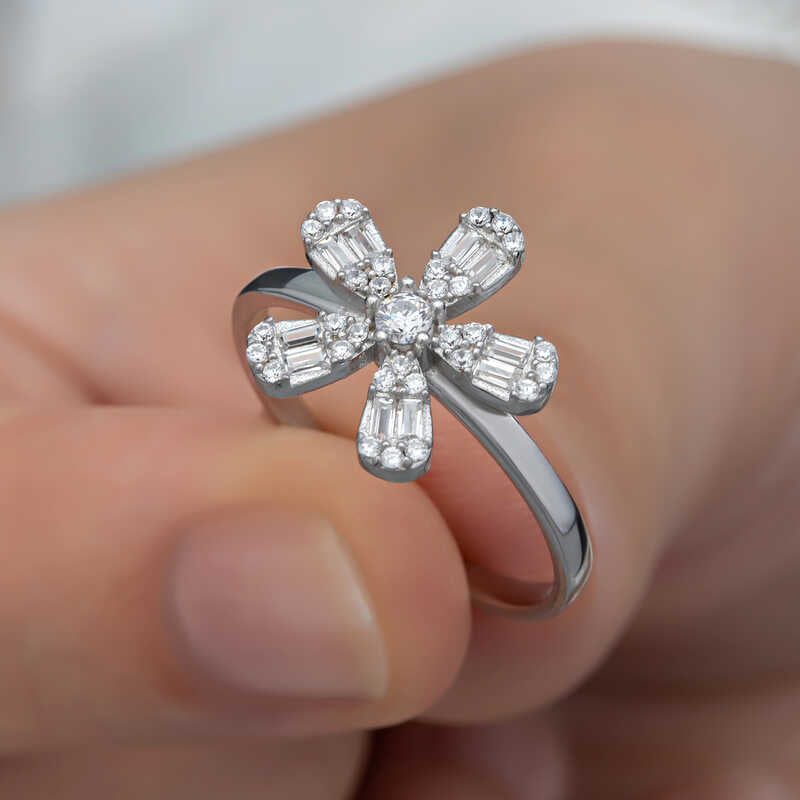 Flower Ring - Sterling Silver Zirconia Petal Sparkle Ring