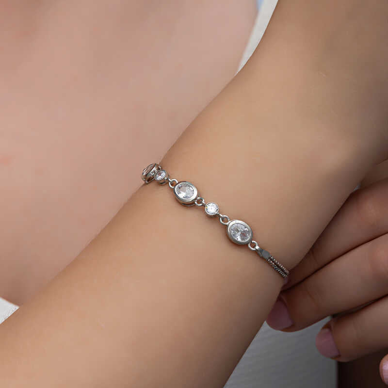 Sterling Silver - Oval & Round Zirconia Elegant Bracelet