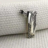 Ciondolo da uomo a forma di coltello pieghevole in argento sterling decorato