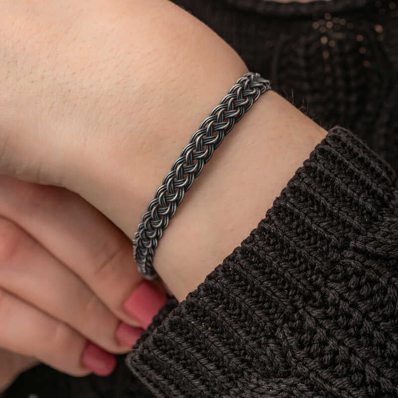 سوار فضي كزازية منسوج - جديلة حرفية تقليدية