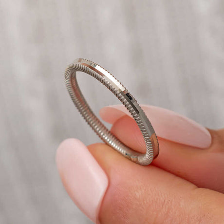 Ring - Silver-Tone Ribbed Edge Band with Faceted Center Detail