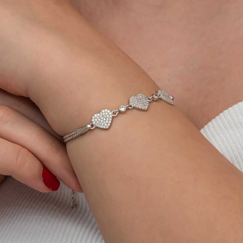 Bracelet - Sparkling Pave Heart Silver-Tone Link Bracelet