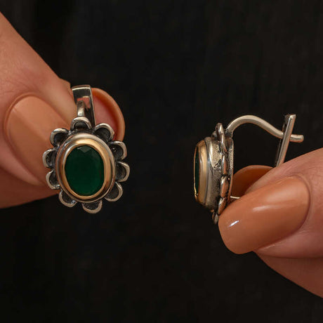 Sterling Silver Green Gemstone Authentic Flower Leverback Earrings