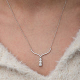 Silver Three Stone V-Model Necklace - Dainty & Elegant Clear Stone