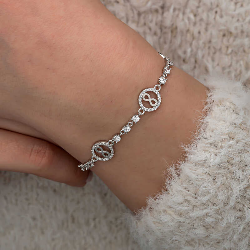 Sterling Silver Infinity Circle Bracelet - Sparkling Zirconia