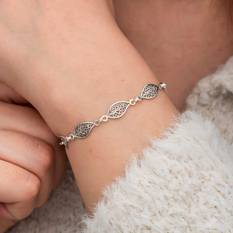 Sterling Silver Bracelet - Delicate Filigree Leaf Design