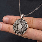 Collana con pendente da uomo in argento sterling con calligrafia islamica