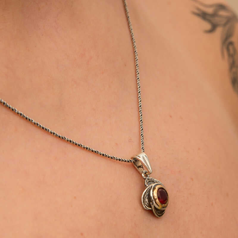 Collana con Pendente - Argento Sterling Pietra Rossa Design a Rosa
