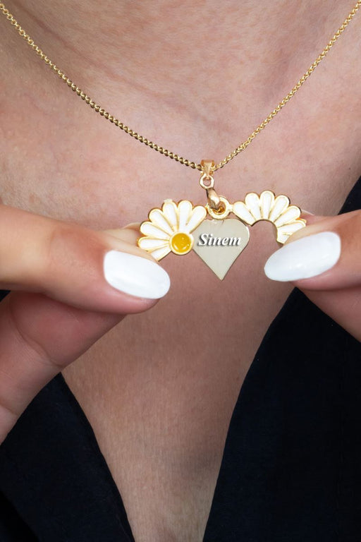 Taki | Personalized Gold Plated Women's Daisy Heart Necklace