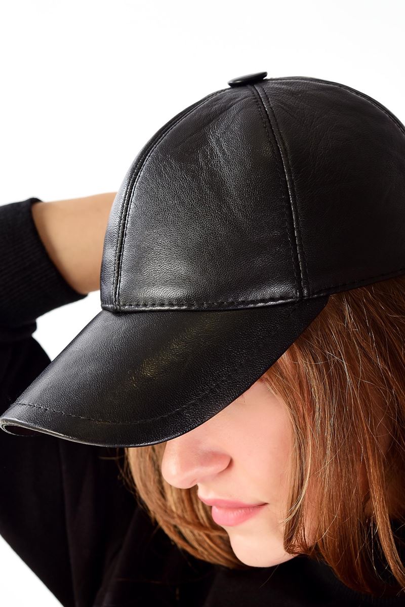 Taki | Black Leather Baseball Cap - Unisex Winter Hat - TryAladdin