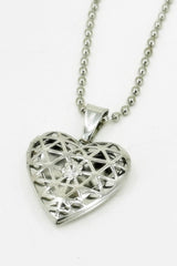 TD | Heart Shaped Stainless Steel Necklace with Photo Frame Lid