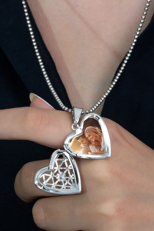 TD | Heart Shaped Stainless Steel Necklace with Photo Frame Lid