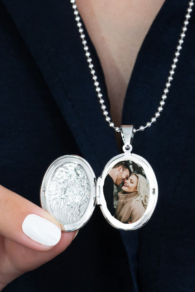 TD | Oval Necklace with Photo Frame Lid Gift for Valentine