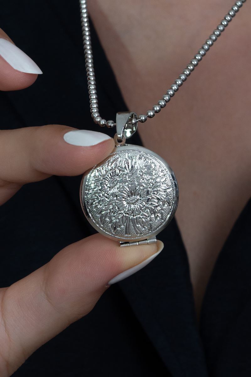 TD | Round Necklace with Photo Frame