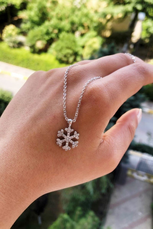 TD | Zircon Stone Snowflake Model Women's Necklace