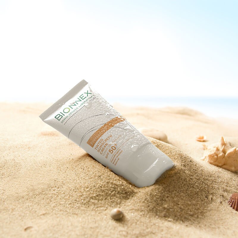 Tinted Sunscreen Cream - SPF 50+ UVA/UVB, Hydrating & Antioxidant with Vitamin E - TryAladdin