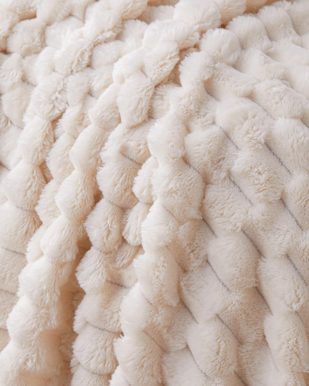 Professional-Wellsoft-Jacquard-Throw-Blanket-Cream