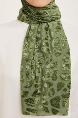 Trendy Green Patterned Velvet Shawl - TryAladdin