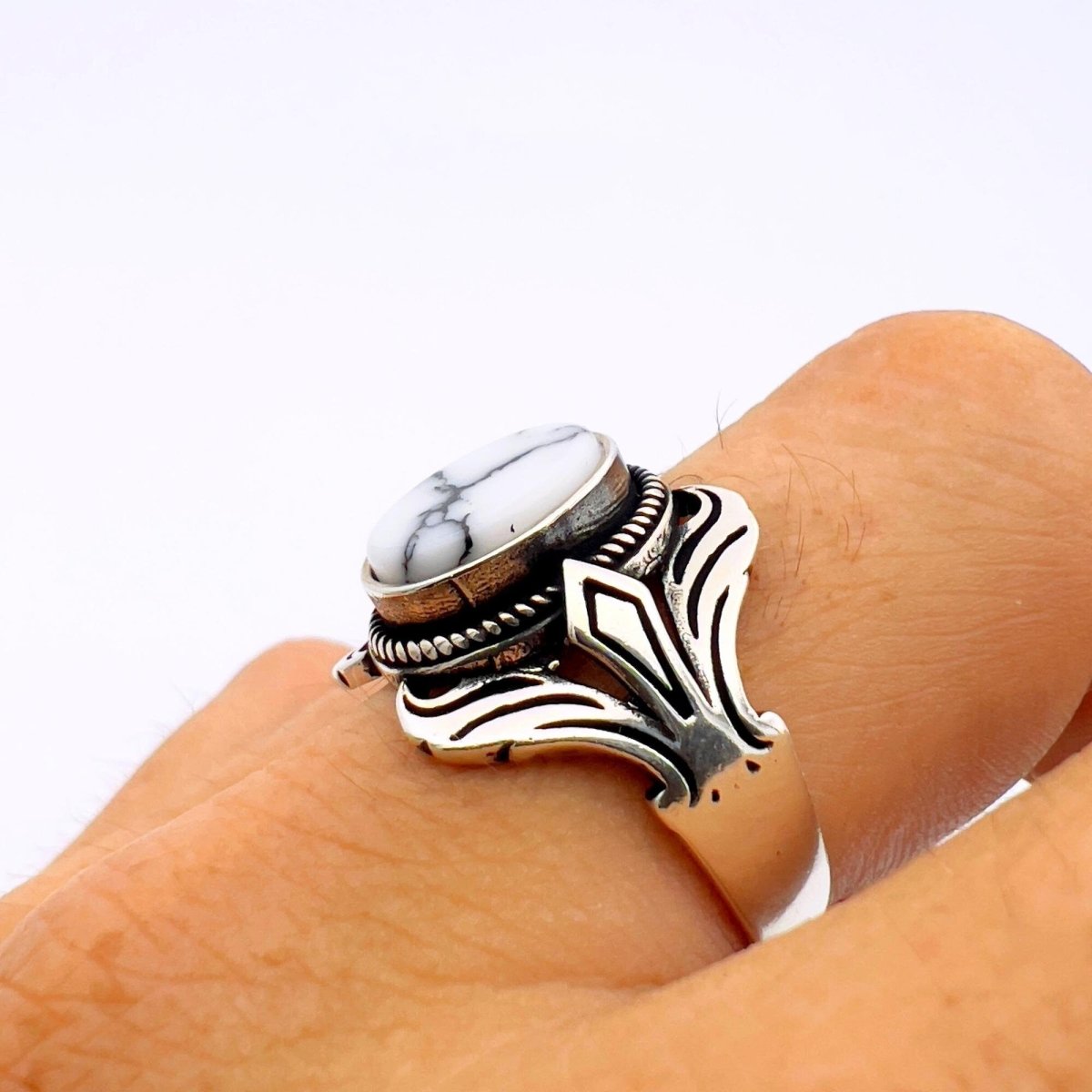 Unisex Unique Silver Ring with White Turquoise