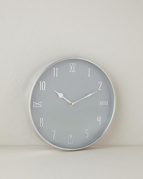 Elegant Minimalist Round White Wall Clock