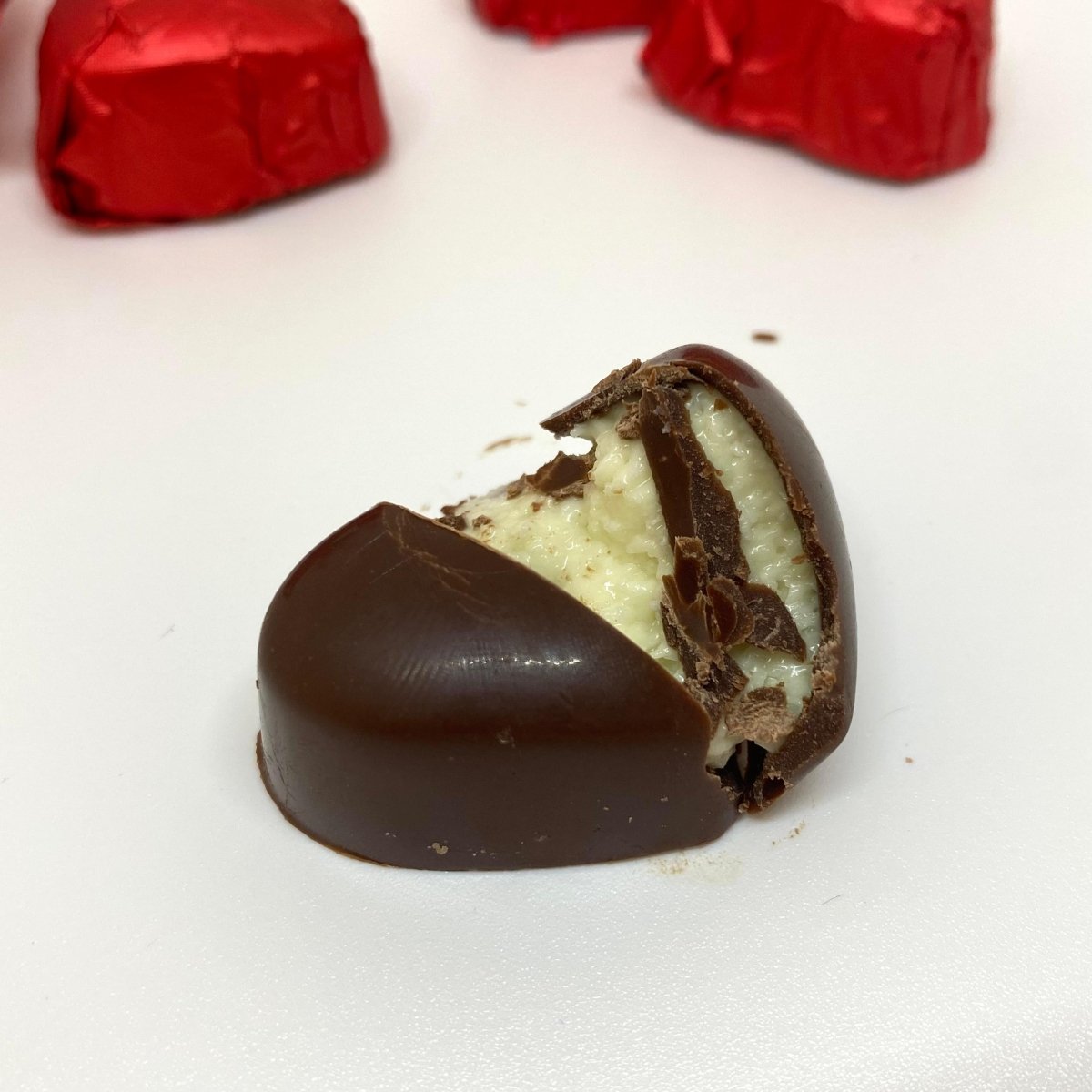 Vezir Premium Heart - Shaped Coconut Cream Milk Chocolate - 71g - TryAladdin