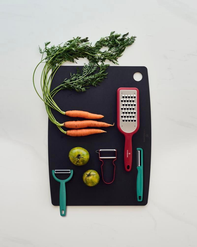 Professional Dual Edge Serrated Peeler   Green