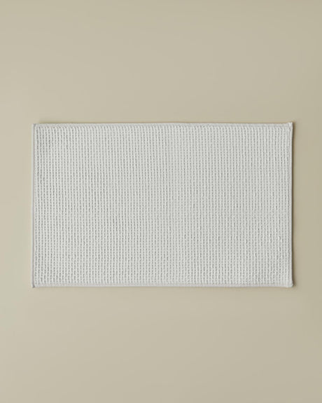 Professional-Grade Waffle-Weave Non-Slip Bathroom-Mat - White
