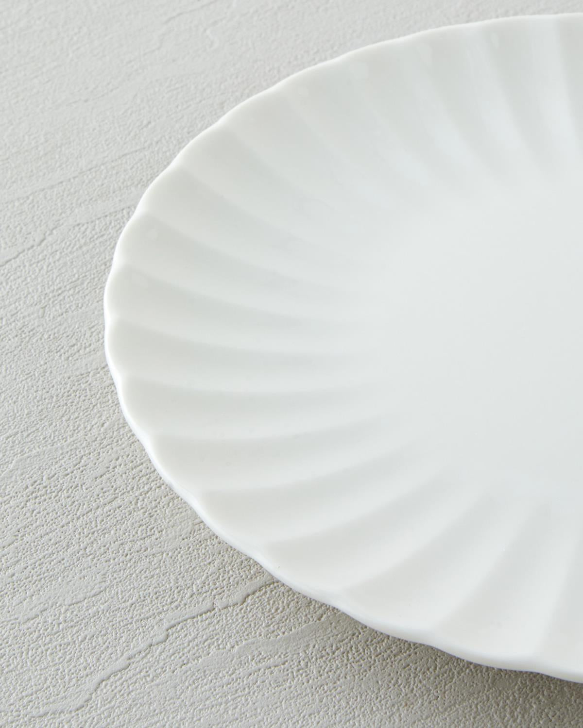 Premium Porcelain Dinnerware Set 24 Piece 6 Person White Wave Design