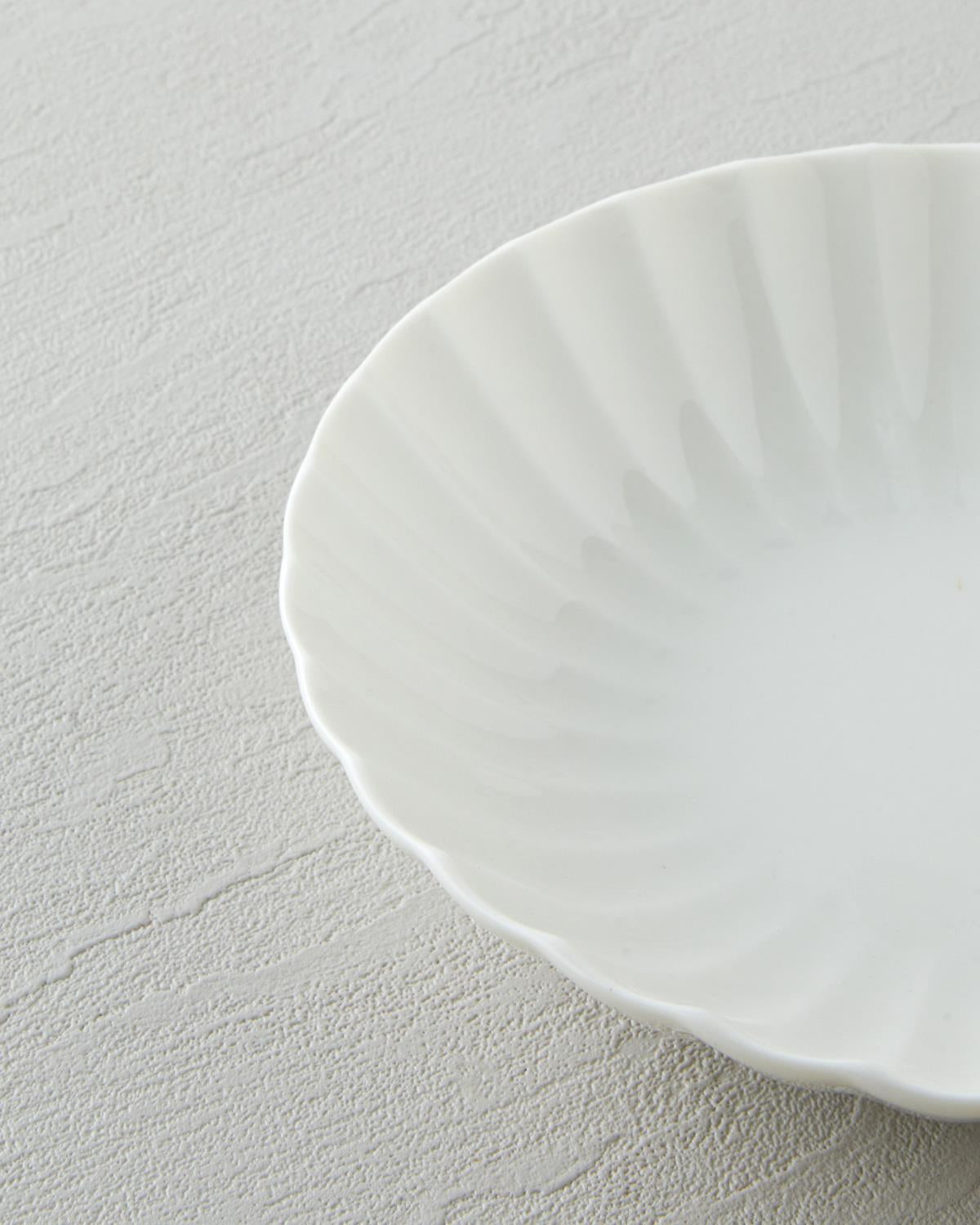 Premium Porcelain Dinnerware Set 24 Piece 6 Person White Wave Design