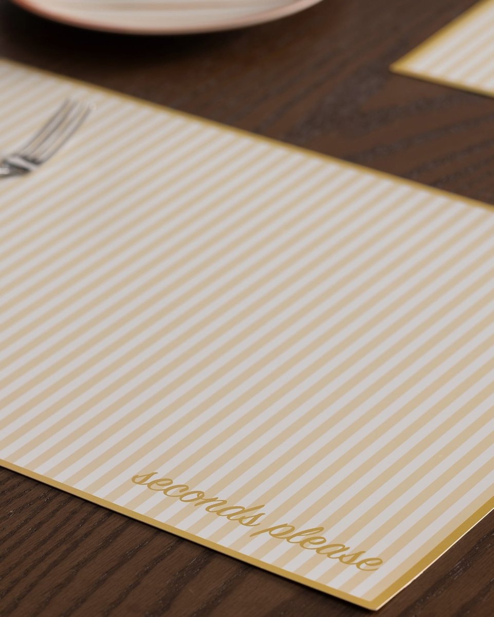 White and Yellow Placemat Set - 4 Pack Dining Table Linens - TryAladdin