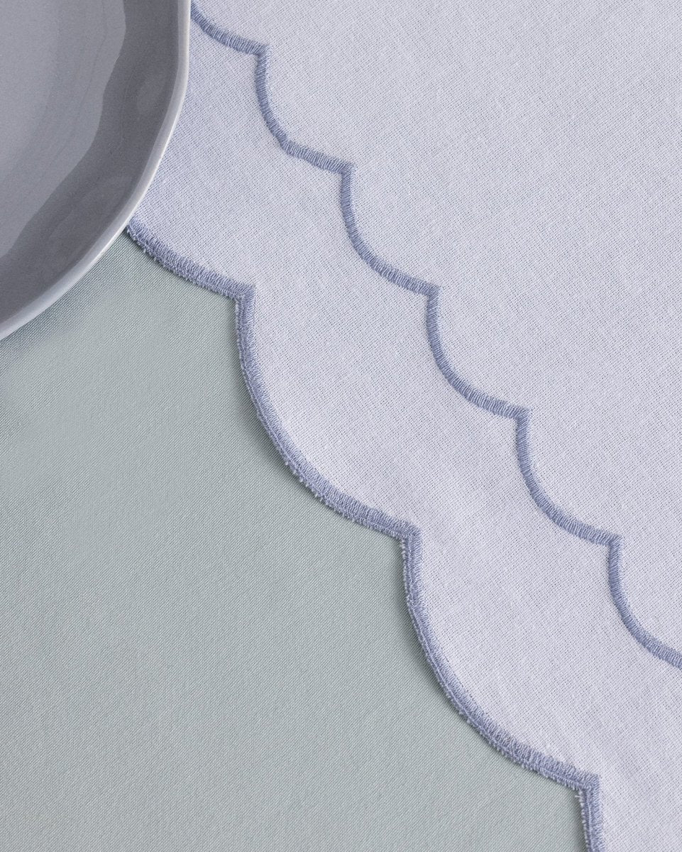 White & Blue Orel Embroidered Dining Table Runner - TryAladdin