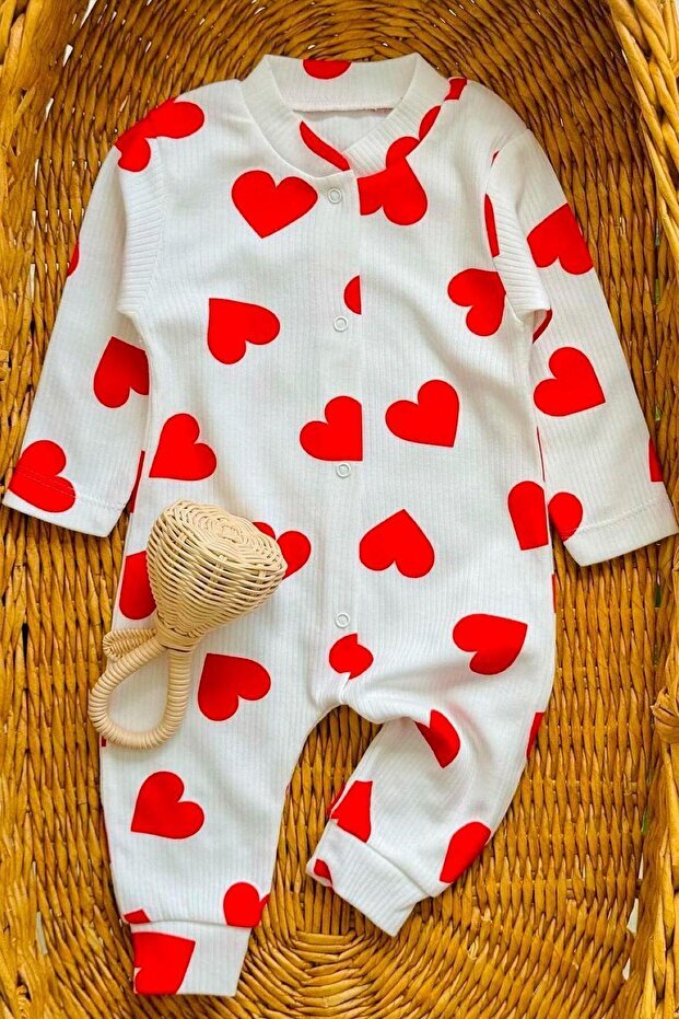 Wholesale Newborn Girl Heart Print 100% Cotton Romper - Snap Closure - 1 - 6 Months - TryAladdin