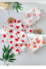 Wholesale Newborn Girl Heart Print 100% Cotton Romper - Snap Closure - 1 - 6 Months - TryAladdin