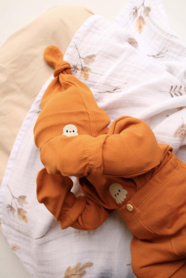 Wholesale Premium Quality Octopus Embroidered 5 - Piece Long Sleeve Newborn Set - TryAladdin