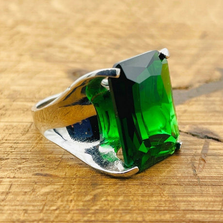 Women's Emerald Stacking Ring