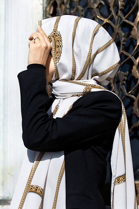 Women's Luxury Medina Silk Shawl - Cream - TryAladdin