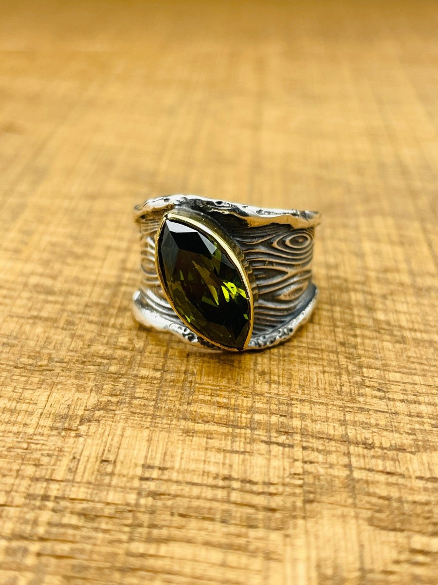 Women's Peridot Silver Ring