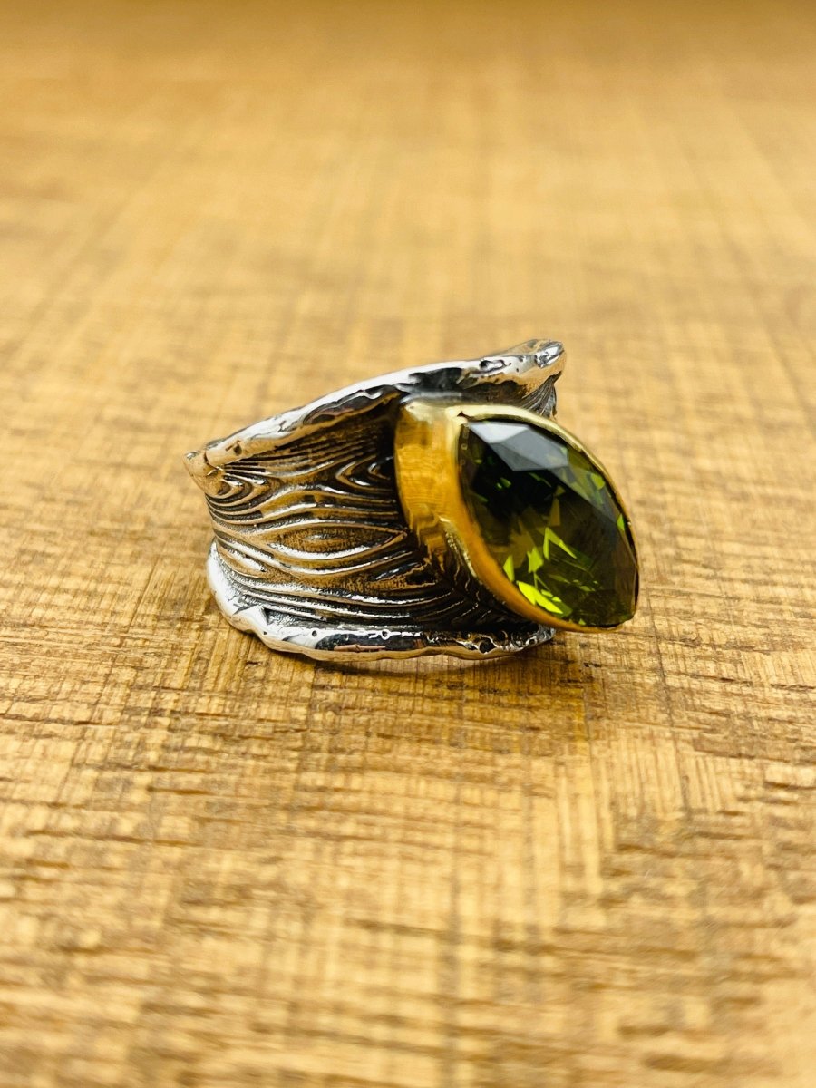 Women's Peridot Silver Ring