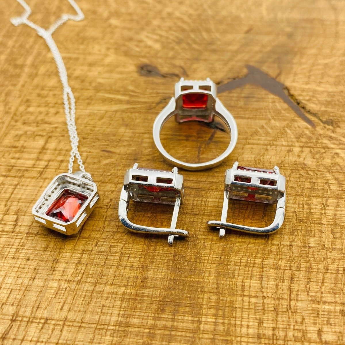 Women's Ruby Stone Jewelry Set