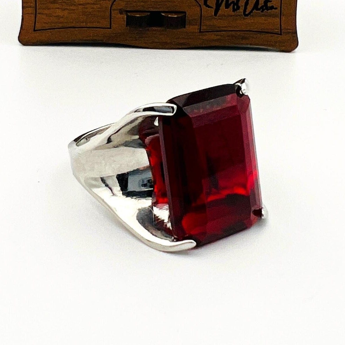 Women's Ruby Stone Ring - TryAladdin