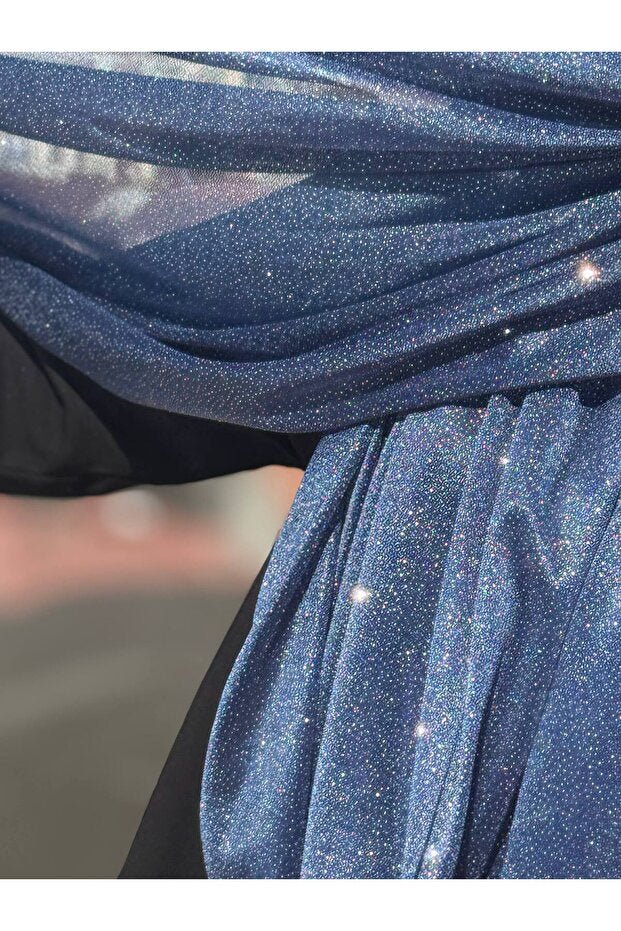 Women's Shimmering Silver Evening Shawl - TryAladdin