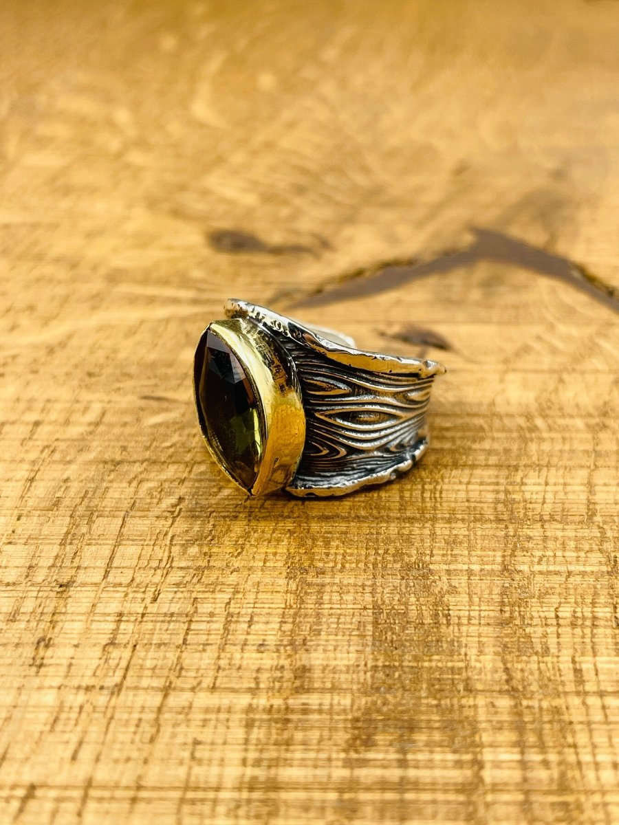 Women's Zultanite Silver Ring